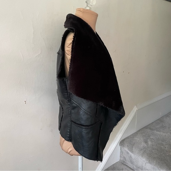 BLANK NYC Black Faux Shearling Vegan Leather Drape Front Open Vest EUC Size Med - Picture 6 of 12